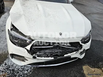 2023, Mercedes-Benz / E 450, hybrid