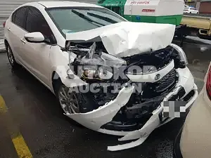 2015, BMW / Z1, VIN: KNAFK412BFA401145, 72941 км., gas, 1591 куб.см.
