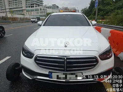 2021, Mercedes-Benz / e300, 74000 км., hybrid, 1991 куб.см.