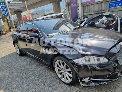 2015, Jaguar / XJS, VIN: SAJAJ22DXF8V76445, 77002 км., gas