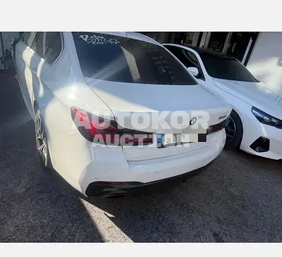 2021, BMW / 530e, 83647 км., hybrid