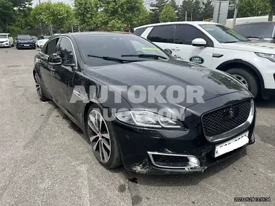 2019, Jaguar / XJ, VIN: SAJAA22P9KNW17623, 130590 км., diesel