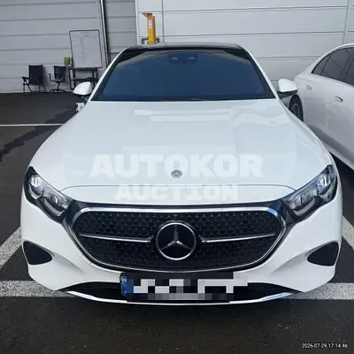 2024, Mercedes-Benz / e300, 11107 км., gas