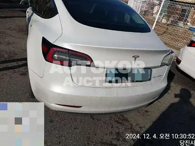 2022, Tesla / Model 3, VIN: 5YJ3E1EB6NF151366, 86212 км., electric, 236 куб.см.