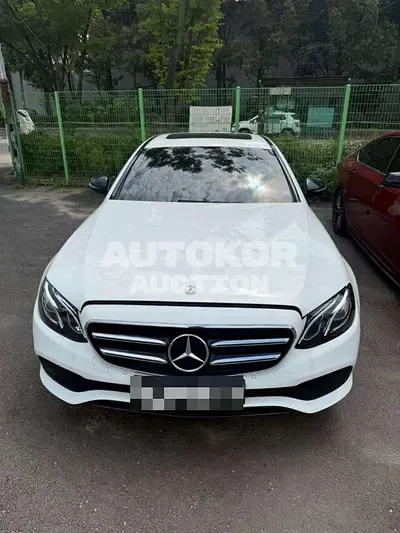 2017, Mercedes-Benz / E 220, 106951 км., diesel