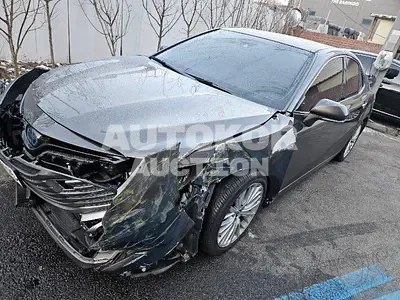 2018, Toyota / Camry, VIN: JTNB21HK3J3011021, 91014 км., hybrid