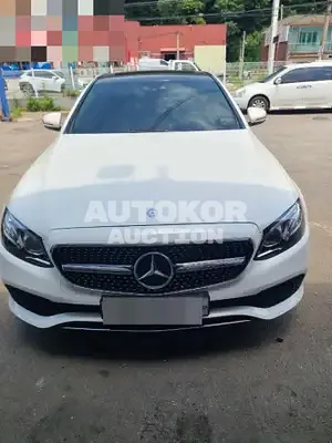 2017, Mercedes-Benz / E 220, 5000 км., gas, 2000 куб.см.
