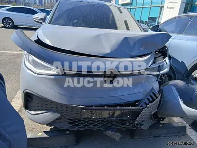 2025, Volkswagen / id.5, 11100 км., electric