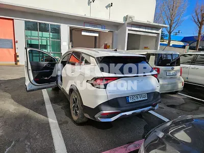 2022, Kia / Sportage, VIN: KNAPV81CDNK015774, 13889 км., diesel