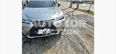 2024, Lexus / ux300h, 7901 км., hybrid, 1987 куб.см.
