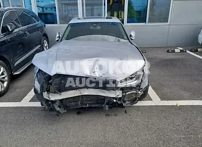 2015, Audi / A8, VIN: WAUZZZ4HXFN037468, 275846 км., diesel