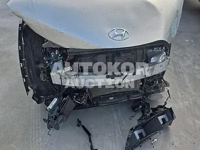 2021, Hyundai / Ioniq, VIN: KMHKR81AFNU031392, 207413 км., electric