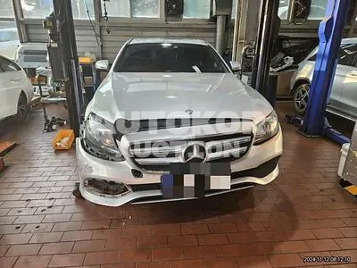 2016, Mercedes-Benz / E 220, 168838 км., diesel