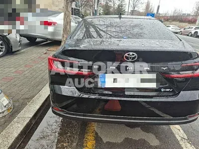 2025, Toyota / Camry, 25000 км., hybrid