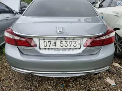 2017, Honda / Accord, VIN: 1HGCR2680HA515752, 36840 км., gas