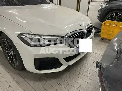 2023, BMW / 520i, 19000 км., gas