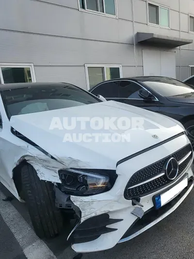 2022, Mercedes-Benz / E 350, VIN: W1KZF8GB1NB070376, hybrid