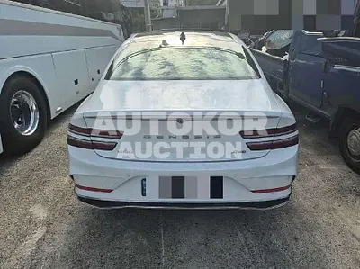2024, Genesis / G80, 10000 км., gas, 3470 куб.см.