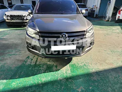 2016, Volkswagen / Tiguan, VIN: WVGZZZ5NZGW085856, 101548 км., diesel