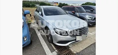 2017, Mercedes-Benz / E 220, 65292 км., diesel, 1950 куб.см.
