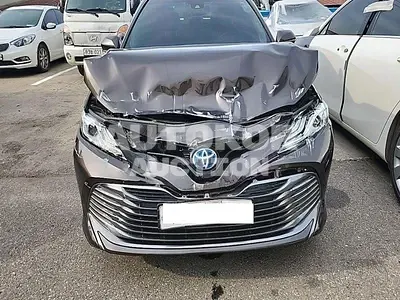 2018, Toyota / Camry, VIN: JTNB21HK1J3011776, 67701 км., hybrid