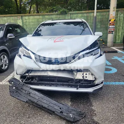 2024, Toyota / Sienna, hybrid