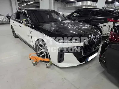 2025, BMW / 740i, VIN: WBA31EH09SCV63204, 28684 км., hybrid, 2998 куб.см.