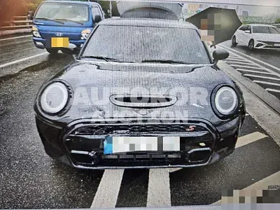 2021, MINI / Cooper, 91517 км., gas