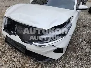 2022, BMW / Z1, 63200 км., gas, 1598 куб.см.