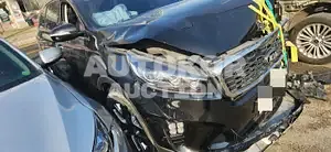 2019, Kia / Sorento, VIN: KNAPK81BBLA553267, 48293 км., diesel