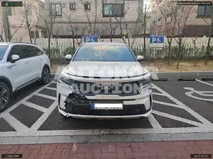 2022, Kia / Sorento, VIN: KNARH81FHPA186480, 28300 км., gas