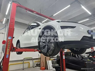 2025, Tesla / Model Y, 19907 км., electric