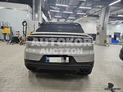 2024, Porsche / Cayenne, 7087 км., gas
