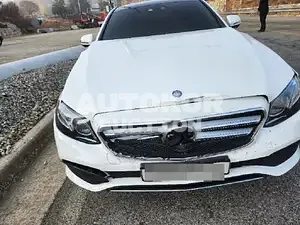 2016, Mercedes-Benz / E 300, VIN: WDDZF4KB9HA098713, 150000 км., gas
