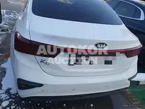 2020, BMW / Z1, VIN: KNAF141BELA077799, 88766 км., gas