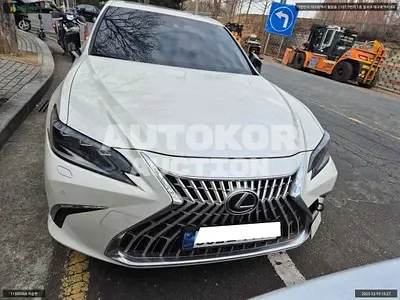 2025, Lexus / ES 300, VIN: JTHBA1C1XT2031988, 22582 км., hybrid, 2487 куб.см.