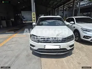 2018, Volkswagen / Tiguan, VIN: WVGZZZ5NZJW975189, diesel