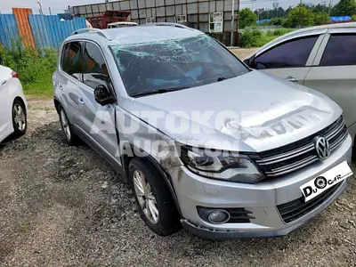 2015, Volkswagen / Tiguan, VIN: WVGZZZ5NZFW555130, 120000 км., diesel