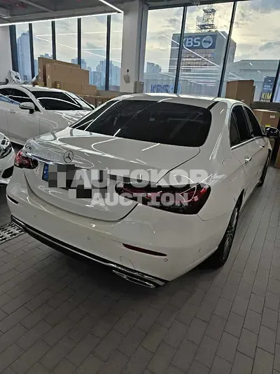 2022, Mercedes-Benz / E 250, 25721 км., gas