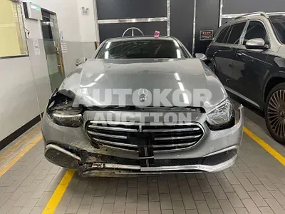 2020, Mercedes-Benz / E 250, 66350 км., gas