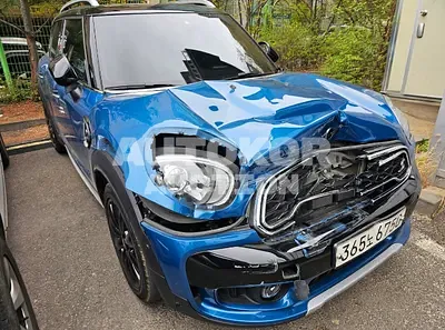 2020, MINI / Countryman, VIN: WMWYX7101L3M24373, 62704 км., gas