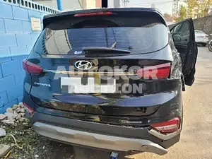 2019, Hyundai / Santa FE, VIN: KMHS281ABLU223804, 35582 км., gas