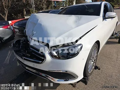 2022, Mercedes-Benz / E 250, 36590 км., gas