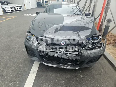 2023, BMW / i4, VIN: WBY31AW09PFN63206, 21875 км., electric