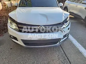 2015, Volkswagen / Tiguan, VIN: WVGZZZ5NZGW521193, diesel