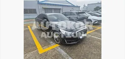 2017, Genesis / eq900, 130000 км., gas, 3800 куб.см.