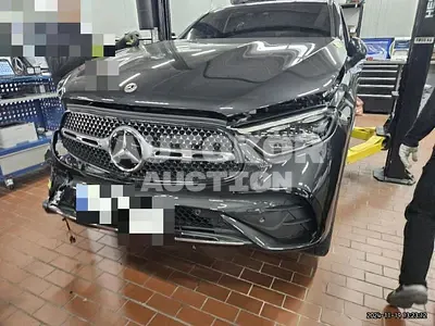 2023, Mercedes-Benz / GLC 300, 3651 км., gas
