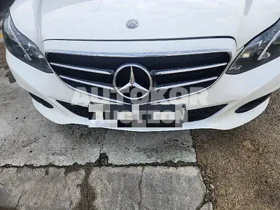 2015, Mercedes-Benz / e220, 184945 км., diesel
