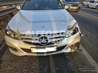 2016, Mercedes-Benz / e250, VIN: WDDHF9HBXGB306851, 195239 км., diesel