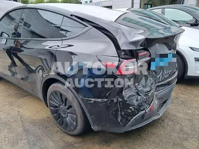 2023, Tesla / Model Y, 80000 км., electric